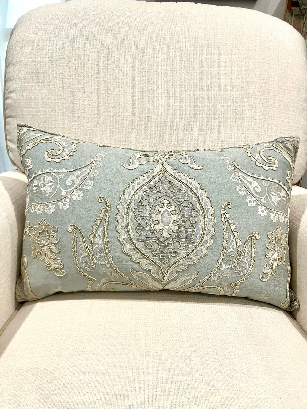 Bella Notte Nina Accent Embroidered Decorative Throw Pillow